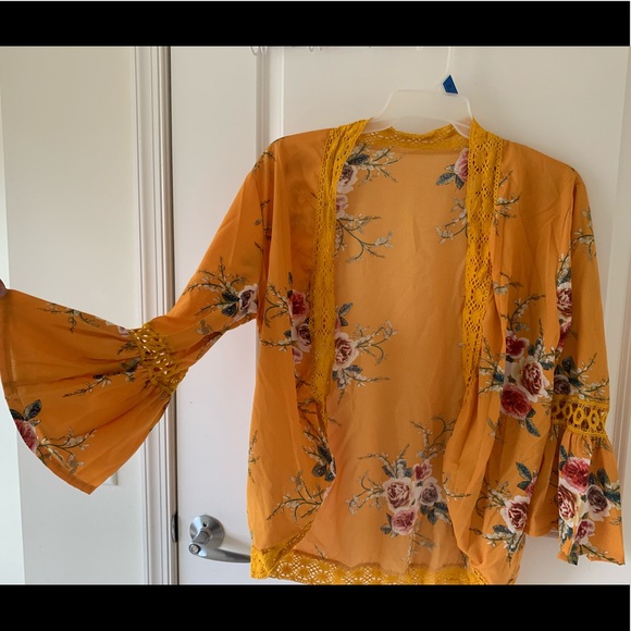 Women's Floral Print  Sheer Chiffon Cardigan - Picture 2 of 3